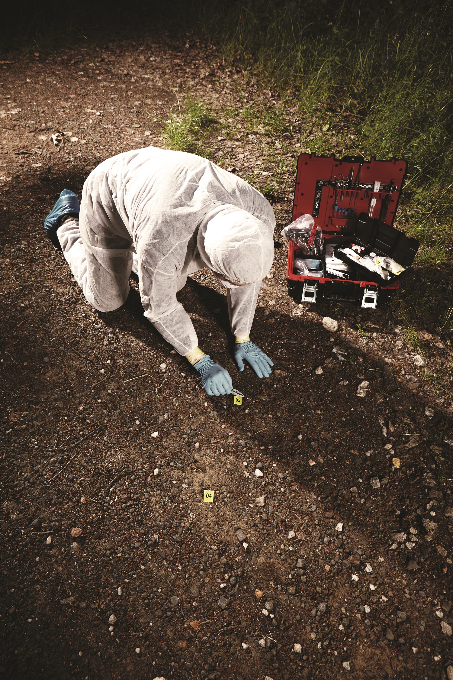 Forensic analyst in the field